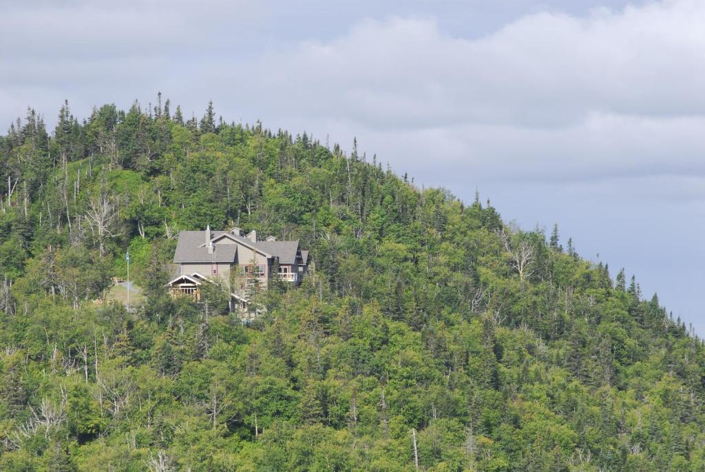 Auberge De Montagne Des Chic-Chocs Mountain Lodge - Sepaq Sainte Anne-des-Chênes Exterior foto